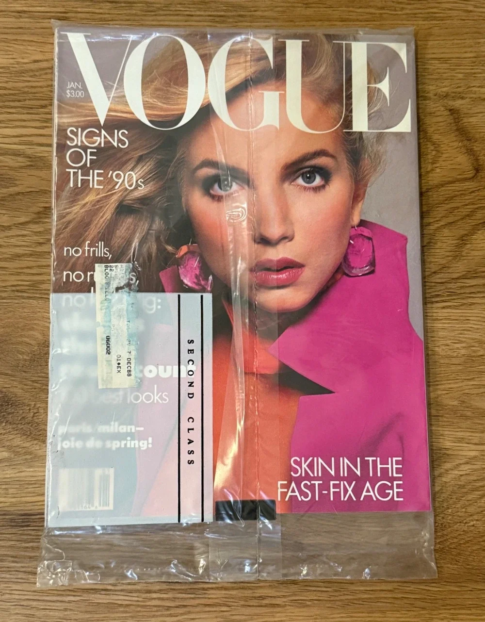 👠 Vintage Vogue Magazine January 1988 Signs of the 90s Sealed Mailer NOS